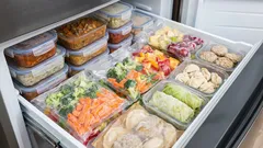 Jedlá z mrazničky, ktoré naozaj pomôžu, keď nemáte čas variť