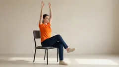 5 najlepších kardio cvičení v sede na stoličke: schudnite a buďte zdraví bez nadmerného cvičenia